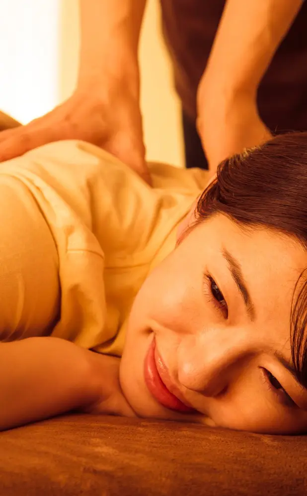 男性施術のマッサージPC