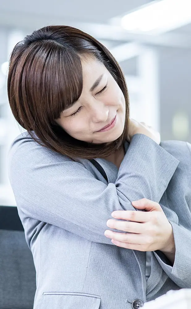 肩こり解消にマッサージ・整体・鍼灸どれがいい？PC